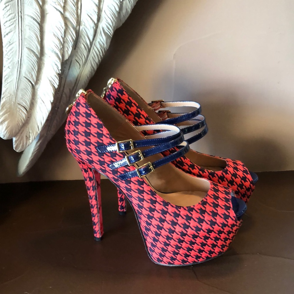 Betsey Johnson red/navy platform heels